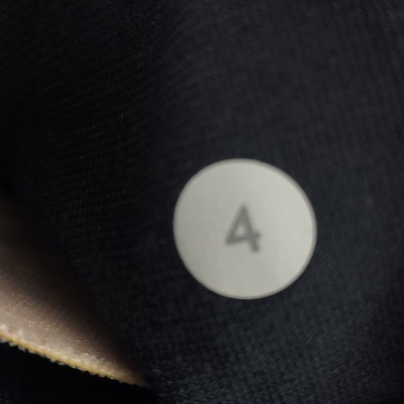 Lululemon‎ Bliss Womens 4 Black Purple Adjustable Strap Tank Top With Pads - Picture 4 of 4